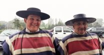 Los Schnake se entusiasman al ritmo del Huaso Bruto y el Carapito Los Schnake se entusiasman al ritmo del Huaso Bruto y el Carapito