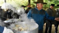 Con un curanto en olla se cerró el taller de la Asociación Llanquihue y Palena Con un curanto en olla se cerró el taller de la Asociación Llanquihue y Palena