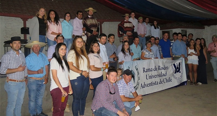 Importante charla tuvo Rama de Rodeo de la U. Adventista sede Chillán