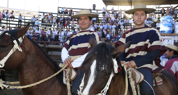 Alvaro Castro y Felipe Barra fueron la gran sorpresa del cuarto toro de Melipilla