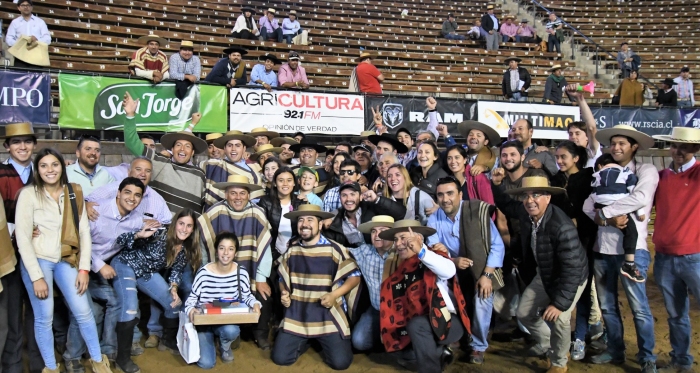 Gustavo Valdebenito: Nos alegra que la gente se ponga feliz por el título de Peleco