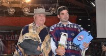 Roberto Dabed Alamo: Estos premios dan alegría, porque uno vibra con los caballos Roberto Dabed Alamo: Estos premios dan alegría, porque uno vibra con los caballos