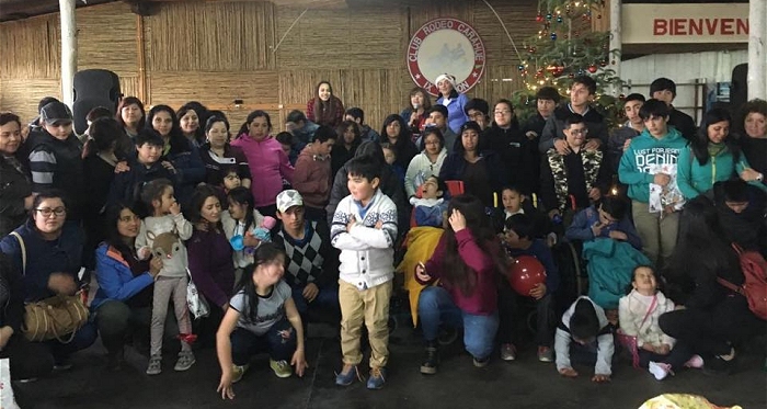 Club Carahue llevó una Feliz Navidad a Escuela Especial Arcoiris