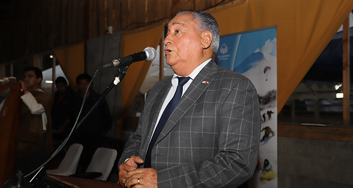 Alcalde de Pucón Carlos Barra: 