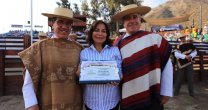 Santiago Sur distinguió a alcaldesa de Lampa en Ceremonia de Inauguración de Batuco 2019 Santiago Sur distinguió a alcaldesa de Lampa en Ceremonia de Inauguración de Batuco 2019