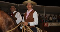 Ana Sol di Batista: Siempre destaco la organización de rodeos que tienen en Chile Ana Sol di Batista: Siempre destaco la organización de rodeos que tienen en Chile