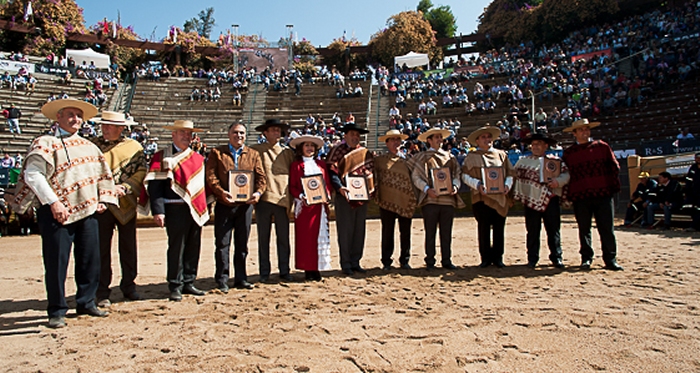 FDN hizo público reconocimiento a alcaldes que se la han jugado por el Rodeo