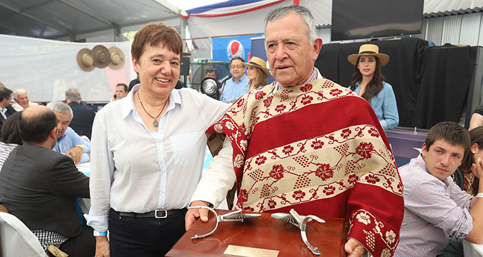 Carlos Mondaca fue homenajeado de Honor en Almuerzo de la Revista del Campo