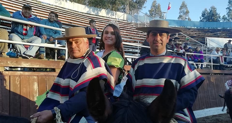 Flores y Aravena ganaron en San Carlos su tercer rodeo consecutivo y completaron