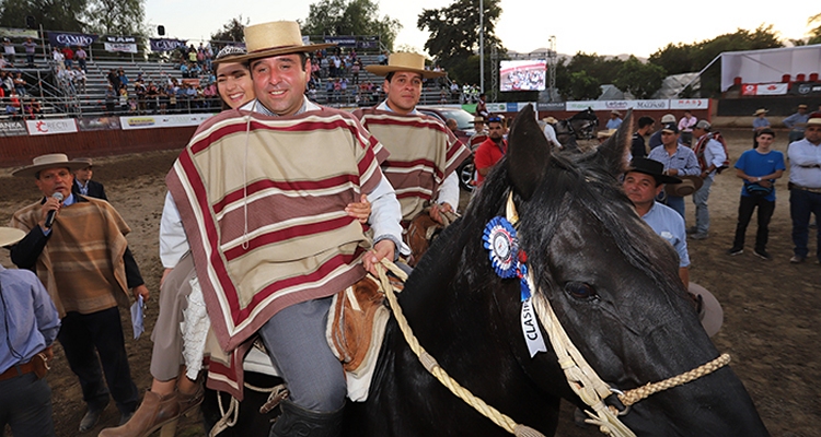 Río Maitenes de Molina celebra su rodeo con visita de Diego Núñez y Pablo Pino