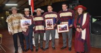 Los Martínez, las grandes figuras en la Premiación de la Santiago Los Martínez, las grandes figuras en la Premiación de la Santiago