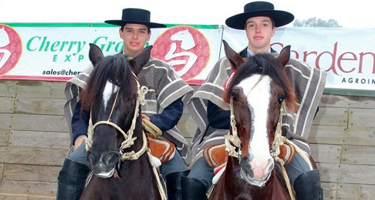 Los hermanos Pacheco conquistaron la exitosa quinta versión del Rodeo Las Choicas