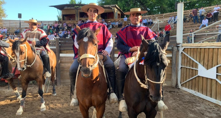 Leiva y Toledo ganaron en Cauquenes y quedaron a un punto de completar