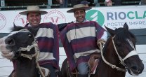 Triple desempate dejó a Mena y Navarro como campeones de la Primera Libre B Triple desempate dejó a Mena y Navarro como campeones de la Primera Libre B