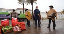 ¡Emotivo! El momento en que el alcalde Codina recibe y agradece la ayuda de