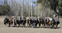 Familia corralera: El clan Barros recibió al Anuario del Rodeo 2015