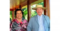 Hernán Cruz y su esposa Anita evolucionan positivamente de salud Hernán Cruz y su esposa Anita evolucionan positivamente de salud