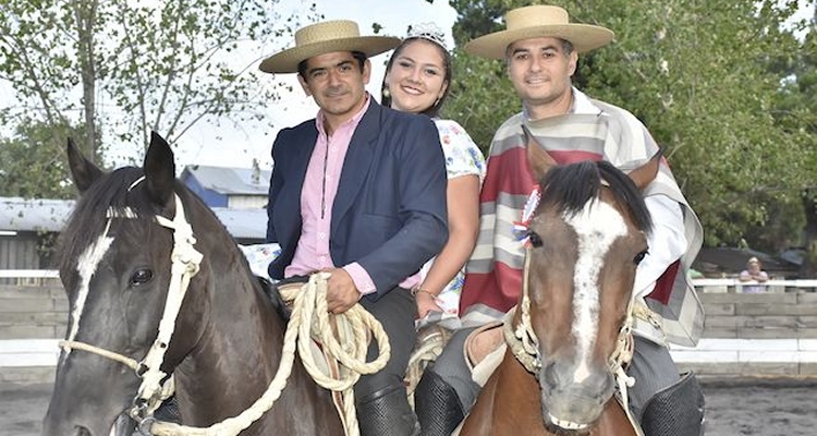 Rodrigo Ananías en Montahue: Aquí estamos criando, sacando a andar a los niños para que vayan agarrándole el gustito
