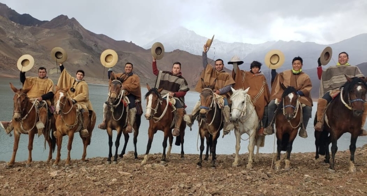 Corraleros de Choapa realizaron cabalgata a la Laguna del Pelado en la Cordillera de Los Andes
