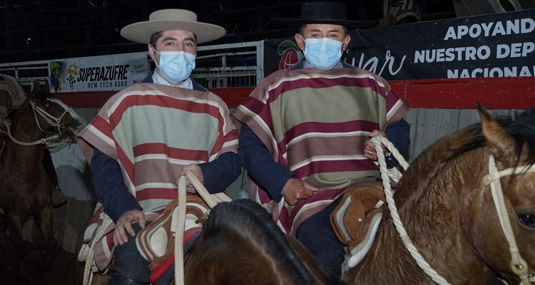 Casas de Bucalemu marcó diferencias en el último toro y ganó la Serie Mixta de San Fernando