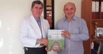 Presidente de la Federación del Rodeo tuvo importante reunión con el senador Juan Luis Castro Presidente de la Federación del Rodeo tuvo importante reunión con el senador Juan Luis Castro