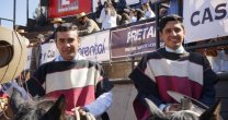 La feliz clasificación de Martín Durán junto a Rafael Romero con las mantas de San Esteban La feliz clasificación de Martín Durán junto a Rafael Romero con las mantas de San Esteban