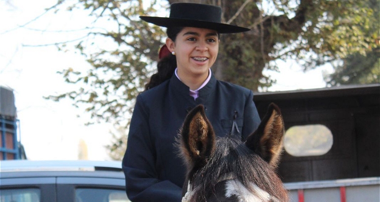 Pilar Estrada debutó en el Movimiento a la Rienda en el Provincial de Un Día del Club Navidad