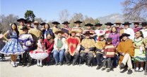 La firma del convenio de colaboración entre Ferochi y AMUR en Pirque