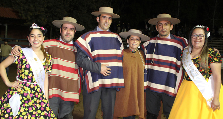 Urrutia y Gazmuri recibieron homenaje y ganaron con holgura el Interasociaciones de Cauquenes