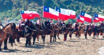Escuadra Ecuestre del Club Carampangue llevó el Caballo Chileno al balneario de Laraquete