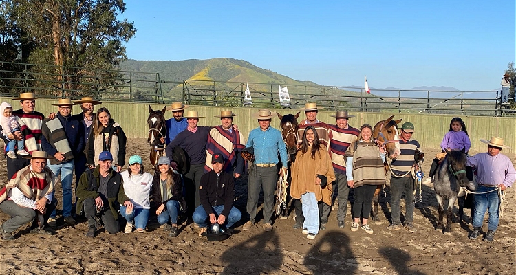 Aninat y Eltit ganaron y completaron en el Rodeo Provincial del Club Olmué