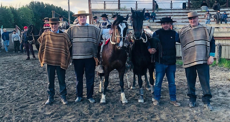 Los Hechenleitner ganaron en Fresia y quedaron a un punto de completar su segunda collera