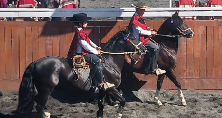 Juan José Loaiza mostró que heredó la calidad de su padre en el Rodeo Para Criadores de Futrono