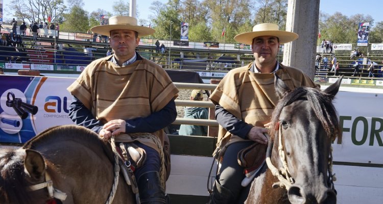 Hernán Löbel y Nelson García brillaron en Villarrica para instalar tempranamente tres colleras en Rancagua