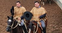 Roberto Pavez y Sebastián Caro sumaron una alegría grande para apalear las penas Roberto Pavez y Sebastián Caro sumaron una alegría grande para apalear las penas