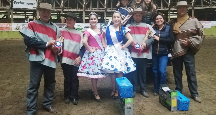 Middleton y Coronado se llevaron el premio mayor en Panguipulli