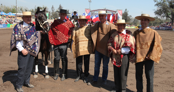 Federación de Criadores destacó labor de Francisco de la Maza