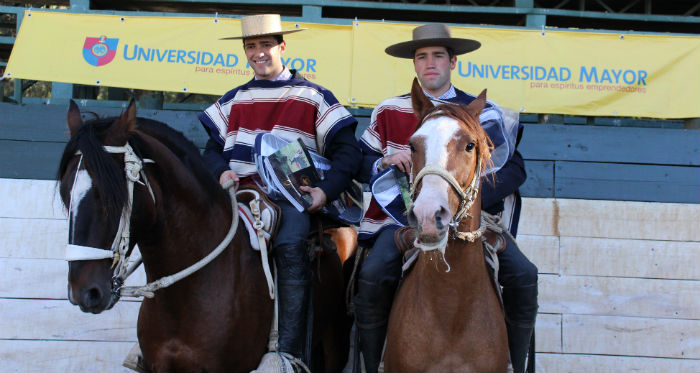 Navarro y Urrutia lucieron su experiencia para ganar la Segunda Serie Libre