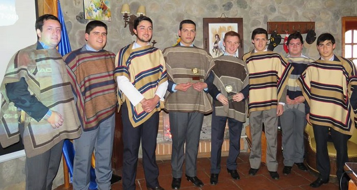 Rama de Rodeo U. de Concepción sede Chillán celebró a sus campeones con un Día de Campo