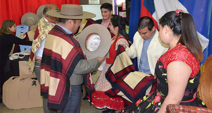 Municipalidad y Club Chimbarongo entregaron importante aporte a Escuela Especial