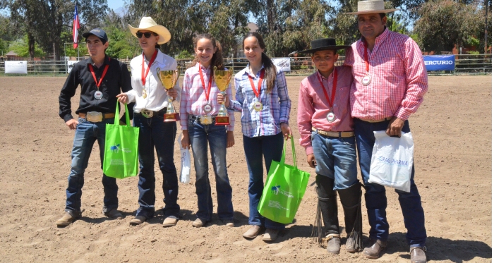 Catalina Pérez y Dominga Nualart fueron las mejores en competencia Tres Barriles