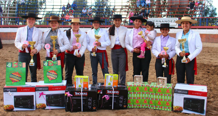 Belén Santibáñez y Cynthia Valenzuela se quedaron con el Promocional Femenino en Quilpué