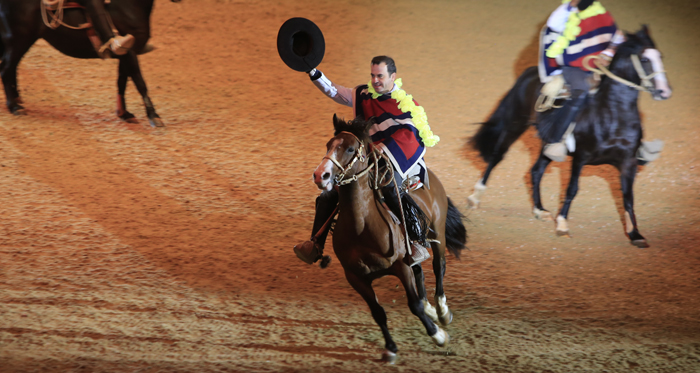 Fernando Cardemil: Estar en las ciudades más importantes del mundo con nuestros caballos es espectacular