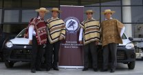 Emiliano Ruiz y José Manuel Toledo recibieron sus flamantes automóviles Emiliano Ruiz y José Manuel Toledo recibieron sus flamantes automóviles