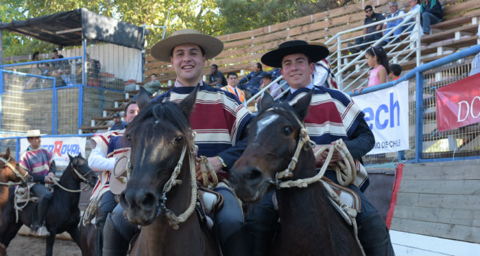 Maruri y Solís sacaron la cara por los organizadores en la Serie Yeguas