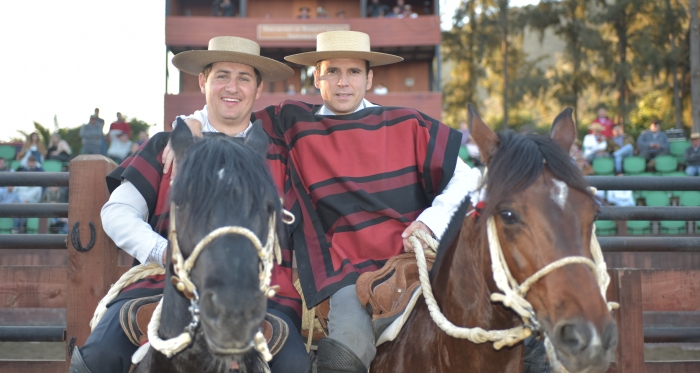 Nicolás Barros y José Antonio de la Jara dominaron en el rodeo del Club Pirque