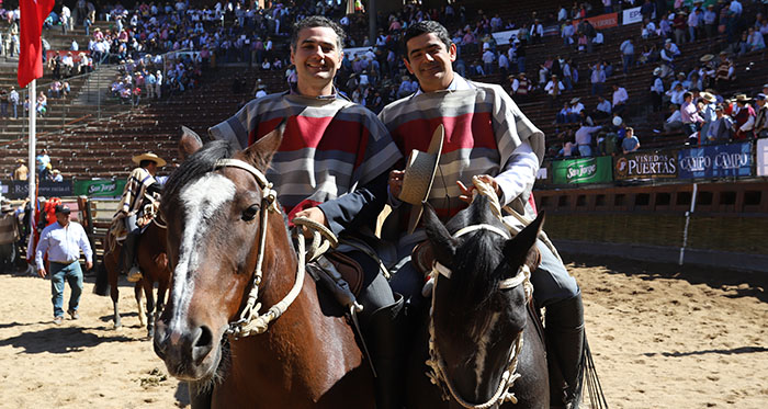 Guzmán y Ananías conquistaron inapelable triunfo en la Primera Libre A