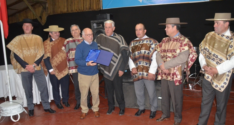 Asociación Santiago celebró con premiación y baile el fin de la Temporada 2018-2019