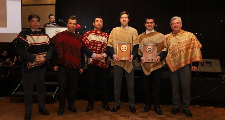 Hugo Navarro y Alvaro Gatica, Campeones Universitarios: 