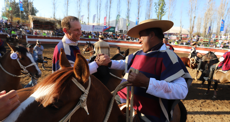 Palmas de Peñaflor lideró el Paseo de Campeones en el Para Criadores del Parque Padre Hurtado